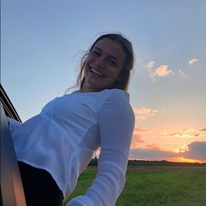 Meet your Posher, Hannah